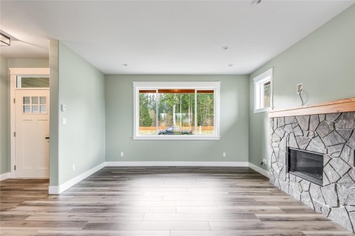 742 Salmonberry St, Campbell River, BC 