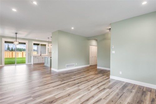 742 Salmonberry St, Campbell River, BC 