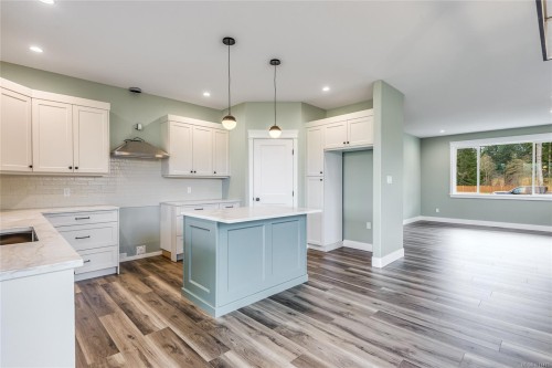 742 Salmonberry St, Campbell River, BC 