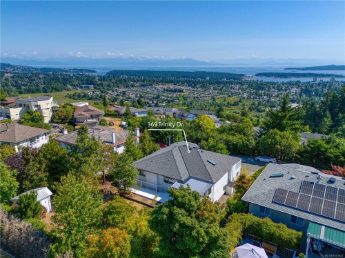 369 Trinity Dr, Nanaimo, BC 