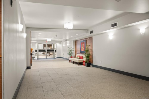 215-99 Chapel St, Nanaimo, BC - Indoor Photo Showing Other Room