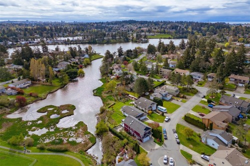 164 White Pine Rd, View Royal, BC 