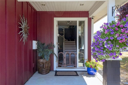 164 White Pine Rd, View Royal, BC 