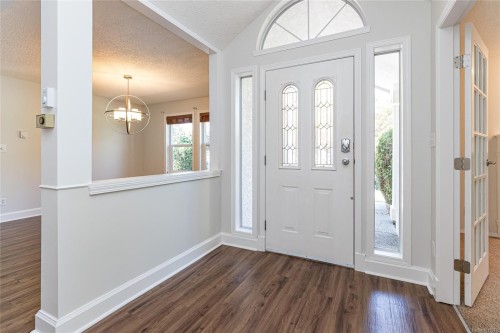 1096 Valewood Trail, Saanich, BC - Indoor Photo Showing Other Room