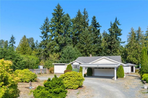 5634 Metral Dr, Nanaimo, BC 