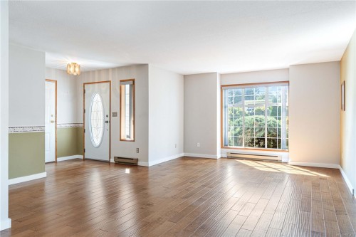 5634 Metral Dr, Nanaimo, BC 