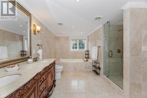 2197 Courrier Lane, Mississauga, ON - Indoor Photo Showing Bathroom