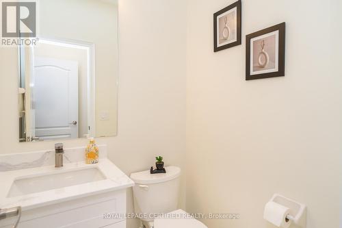 792 Glenbrook Avenue, Burlington, ON - Indoor Photo Showing Bathroom