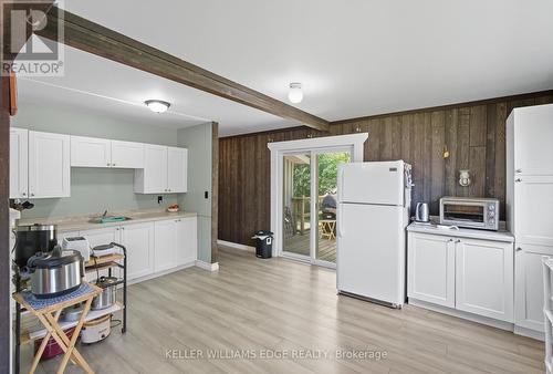 KITCHEN - 1402 Hwy 6, Hamilton, ON - Indoor Photo Showing Kitchen