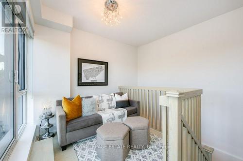 408 - 66 Kippendavie Avenue, Toronto, ON - Indoor Photo Showing Other Room