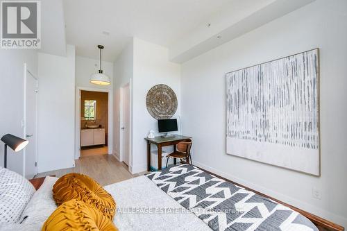 408 - 66 Kippendavie Avenue, Toronto, ON - Indoor