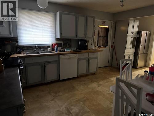 128 1St Avenue S, Coronach, SK - Indoor Photo Showing Kitchen With Double Sink