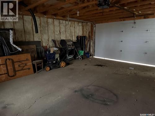 128 1St Avenue S, Coronach, SK - Indoor Photo Showing Garage