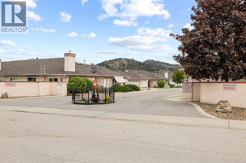 1874 Parkview Crescent Unit# 7, Kelowna, BC - Outdoor