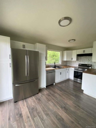 551 Macmillan Dr, Sayward, BC 