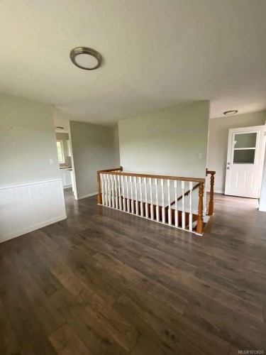 551 Macmillan Dr, Sayward, BC 