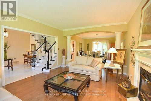 712 Robson Road, Hamilton, ON - Indoor Photo Showing Living Room With Fireplace
