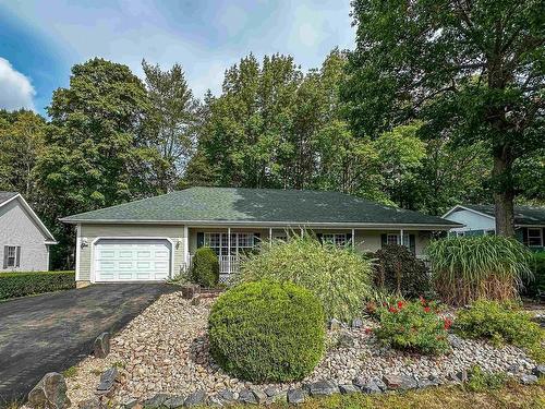 28 Bishop Avenue, New Minas, NS 