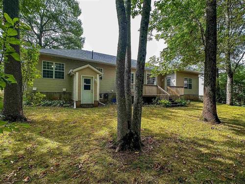 28 Bishop Avenue, New Minas, NS 