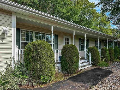 28 Bishop Avenue, New Minas, NS 