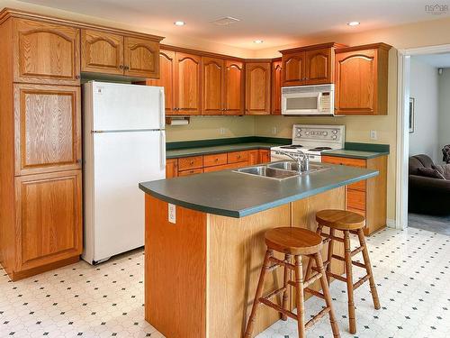 28 Bishop Avenue, New Minas, NS 