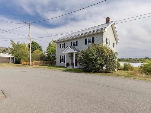 100 Spring Street, Parrsboro, NS 