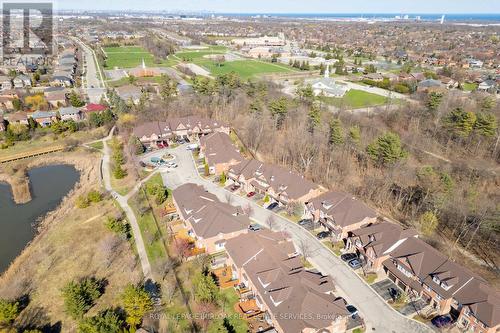41 - 300 Ravineview Way, Oakville, ON - Outdoor With View