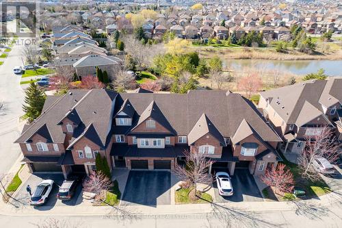 41 - 300 Ravineview Way, Oakville, ON - Outdoor