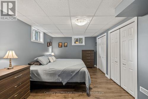 1842 Churchill Avenue, London East (East H), ON - Indoor Photo Showing Bedroom