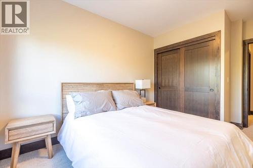 4576 Timberline Crescent Unit# 39, Fernie, BC - Indoor Photo Showing Bedroom