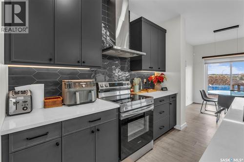 326 Prasad Union, Saskatoon, SK - Indoor Photo Showing Kitchen