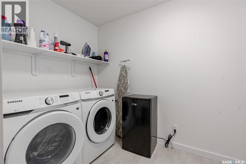 326 Prasad Union, Saskatoon, SK - Indoor Photo Showing Laundry Room
