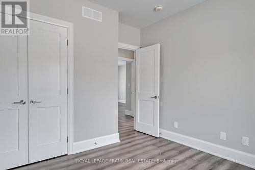 7 Nipigon Street, Kawartha Lakes (Verulam), ON - Indoor Photo Showing Other Room