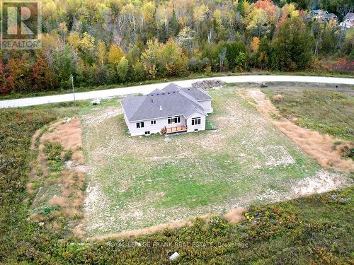 7 Nipigon Street, Kawartha Lakes (Verulam), ON - Outdoor