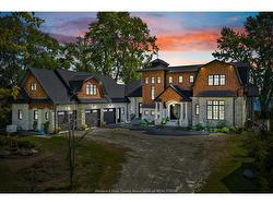 1913 HERITAGE Road  Kingsville, ON N9Y 2E6