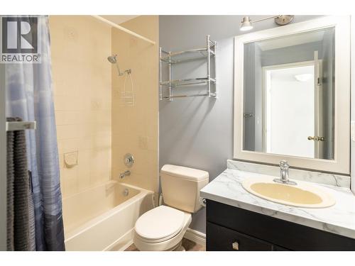 3155 Demontreuil Court Unit# 404, Kelowna, BC - Indoor Photo Showing Bathroom