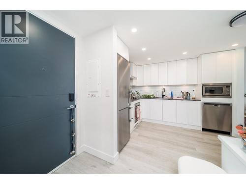 1471 St Paul Street Unit# 703, Kelowna, BC - Indoor Photo Showing Kitchen