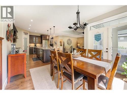 2423 Paramount Drive, West Kelowna, BC - Indoor Photo Showing Dining Room