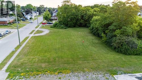 877 Dufferin Street, Woodstock (Woodstock - South), ON 