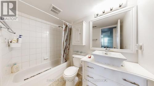 3 - 72 Petra Way, Whitby, ON - Indoor Photo Showing Bathroom