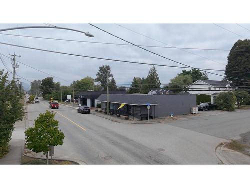 5814 Riverside Street, Abbotsford, BC 