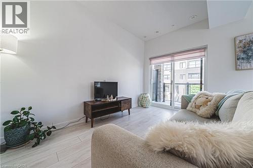 1121 Cooke Boulevard Unit# 13, Burlington, ON - Indoor Photo Showing Bedroom