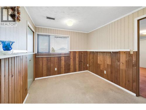 246 Robson Drive, Kamloops, BC - Indoor Photo Showing Other Room