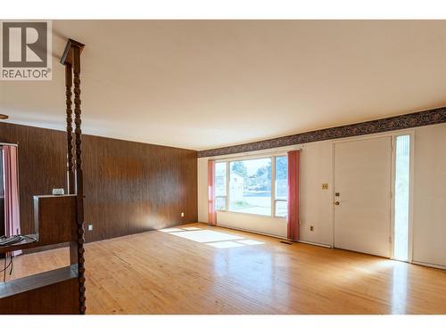 824 Grenfell Avenue, Kelowna, BC - Indoor Photo Showing Other Room