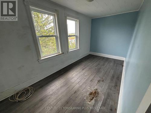 70 Nickle Street, Cobalt, ON - Indoor Photo Showing Other Room