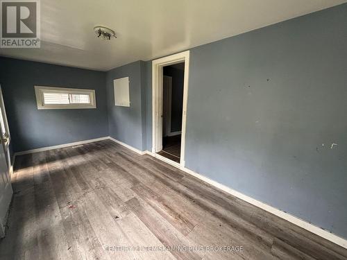 70 Nickle Street, Cobalt, ON - Indoor Photo Showing Other Room