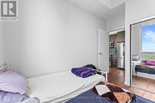 Lph07 - 2200 Lakeshore Boulevard W, Toronto, ON - Indoor Photo Showing Bedroom