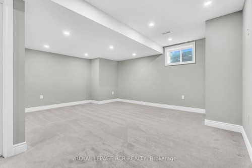 215 Walker Boulevard, New Tecumseth, ON - Indoor