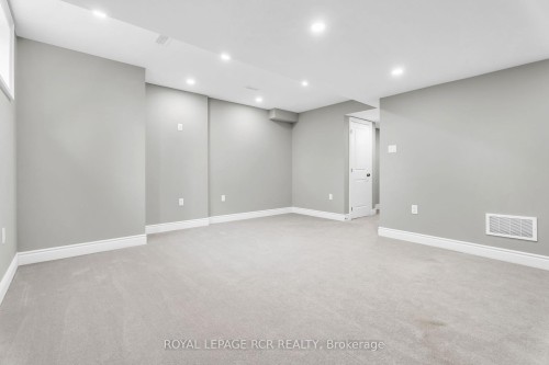 215 Walker Boulevard, New Tecumseth, ON - Indoor