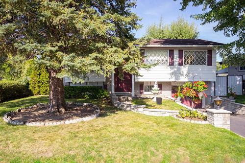 7510 Rue Madrid  Brossard, QC J4Y 1G2